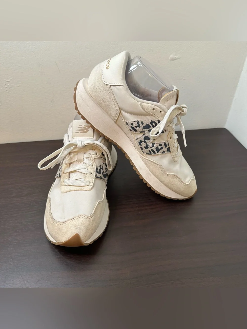 New Balance 237 Women’s Low Top Lace-Up Sneakers Leopard Accent, Size 9, Causal